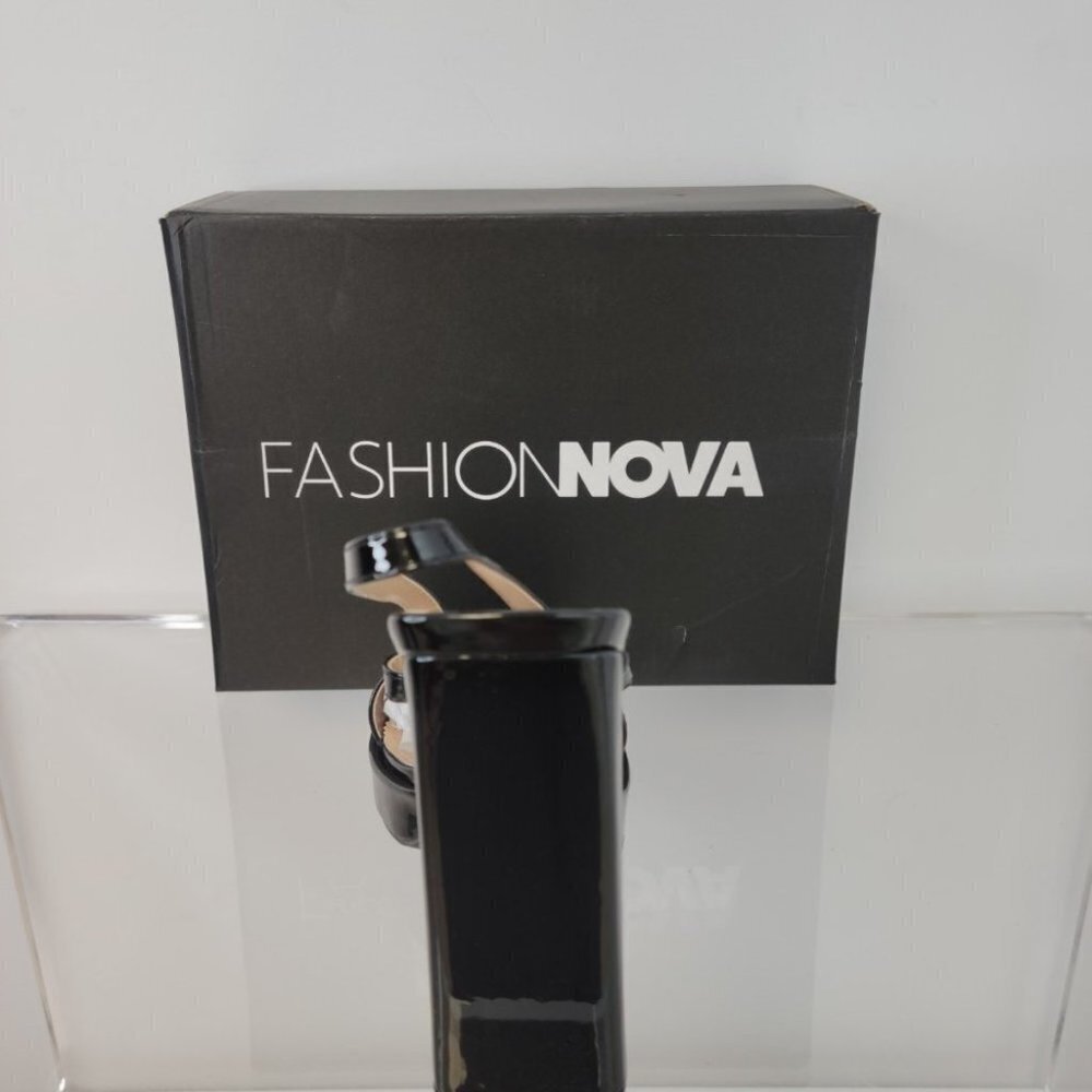 Fashion Nova Patent Blade Heels Black Size 8.5 NIB - Picture 6 of 7